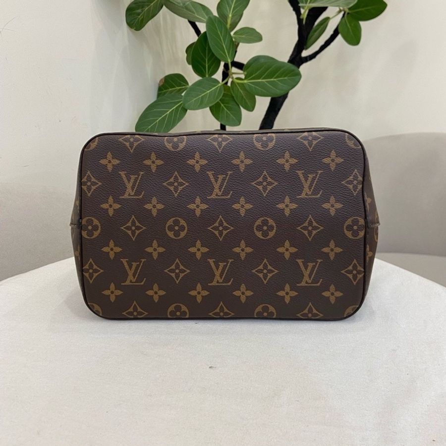 LV 粉色水桶包桶-5