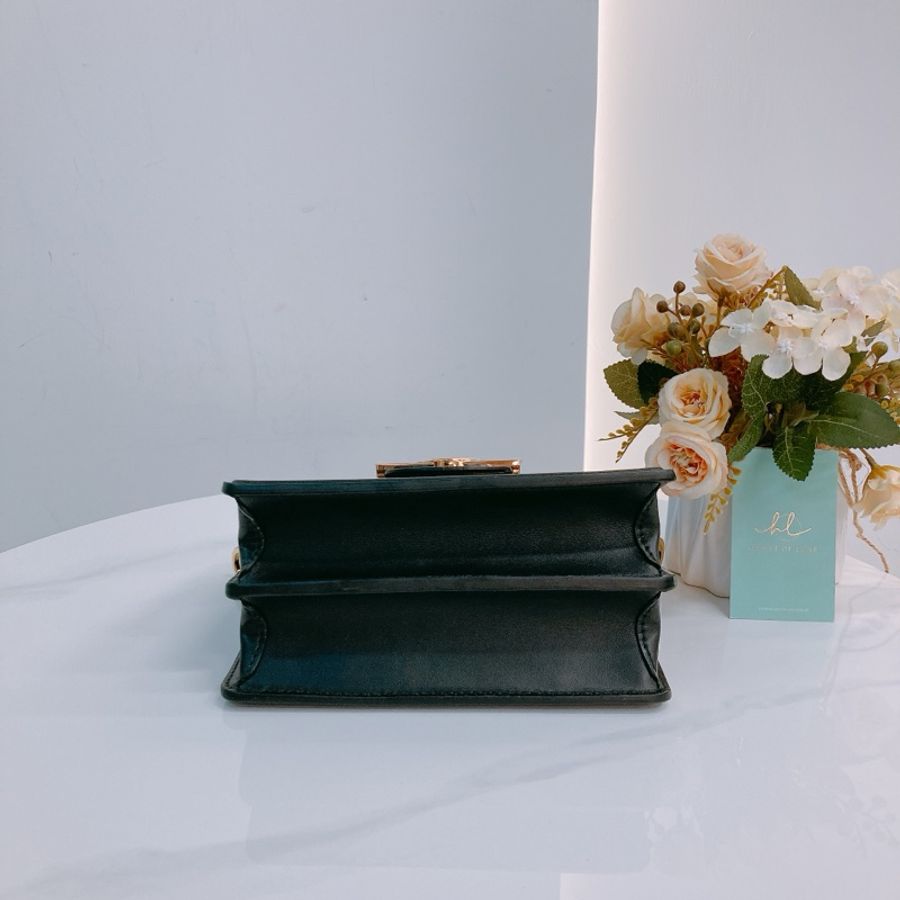 MS0588 LOUIS VUITTON 路易威登翻蓋式鍊帶包包DAUPHINE MINI EPI-25