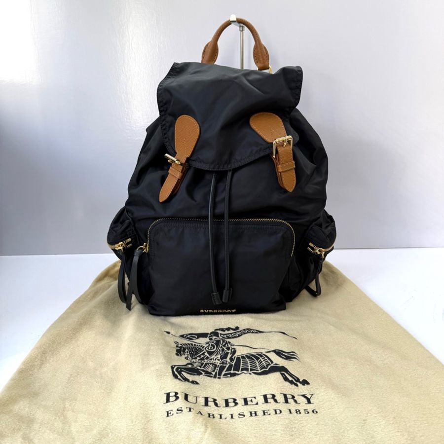 BURBERRY 巴寶莉 黑色尼龍後背包-2