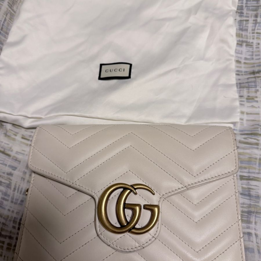 超低價 GUCCI MARMONT系列 仿舊金色雙G LOGO 山字紋WOC 米白金斜背WOC 包-0