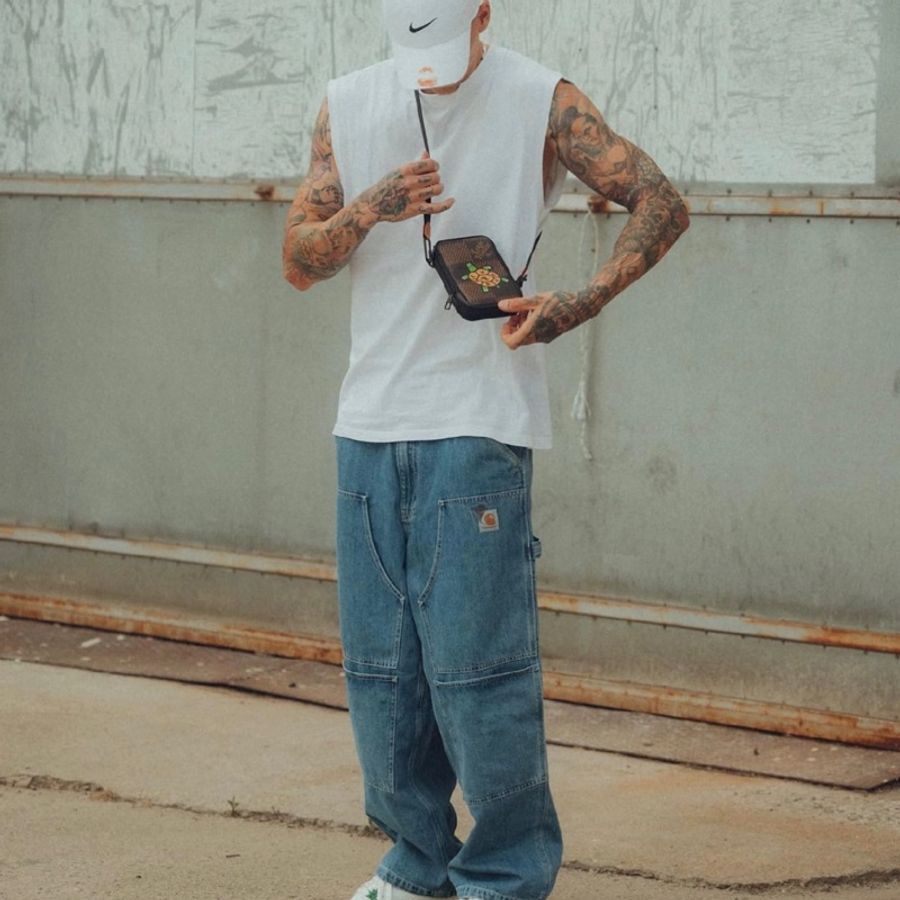 LV x NIGO 聯名限定款 經典格紋烏龜斜挎包 尺寸約長11cm 寬3.5cm 高19cm-2