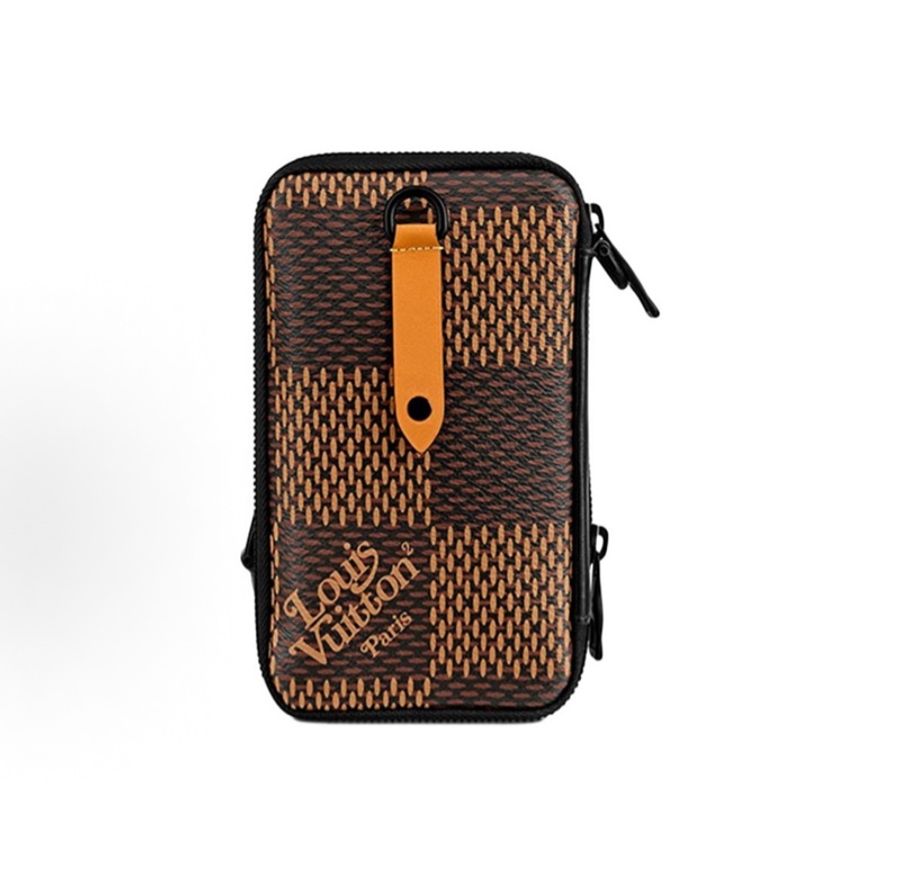 LV x NIGO 聯名限定款 經典格紋烏龜斜挎包 尺寸約長11cm 寬3.5cm 高19cm-5