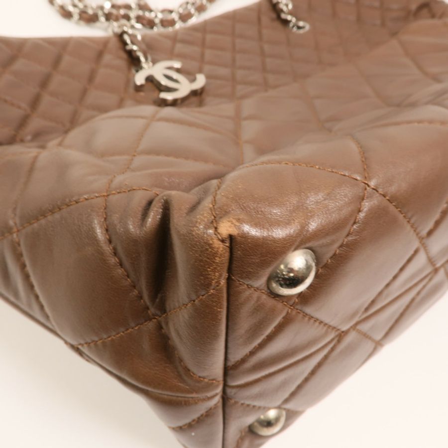 CHANEL 牛皮皮革Matelasse Chain Large銀扣鏈帶手挽袋-11