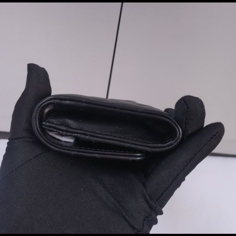 Chanel 珍珠雙C黑羊皮菱格下蓋中夾-7