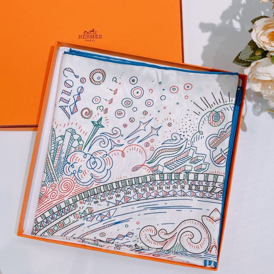 TW4746 Hermes 愛馬仕 90cm方巾 H標誌 Please Hold The Line 90x90cm Scarf Blanc/Blue-1