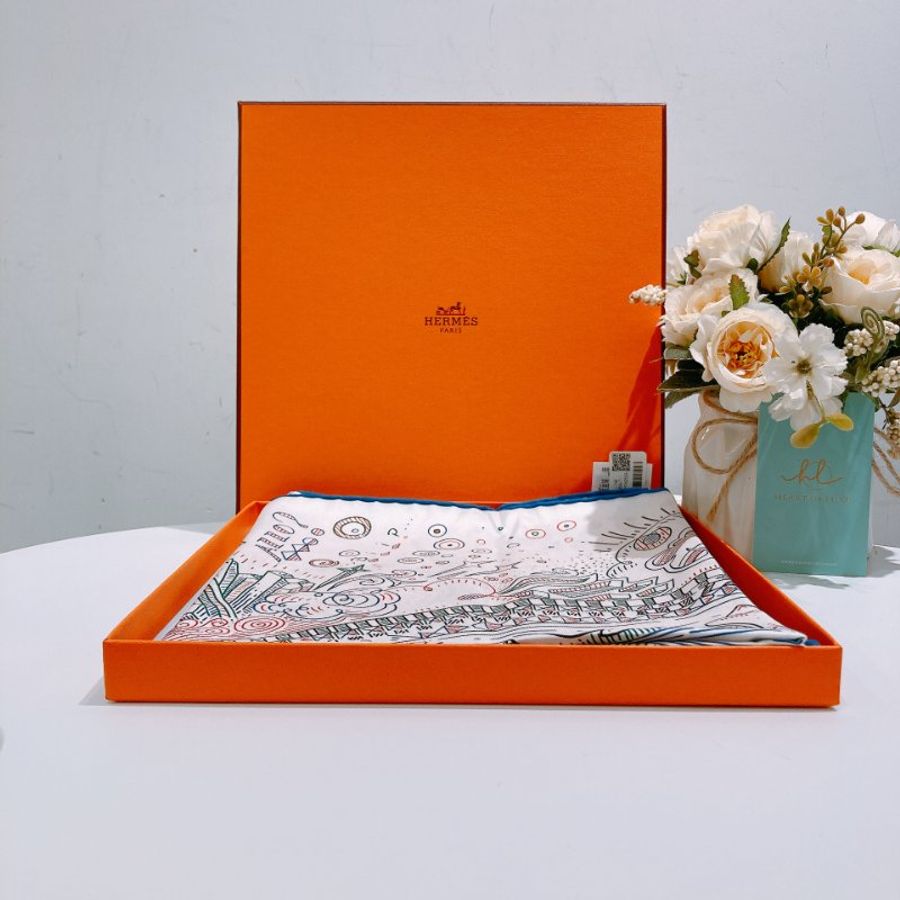 TW4746 Hermes 愛馬仕 90cm方巾 H標誌 Please Hold The Line 90x90cm Scarf Blanc/Blue-2
