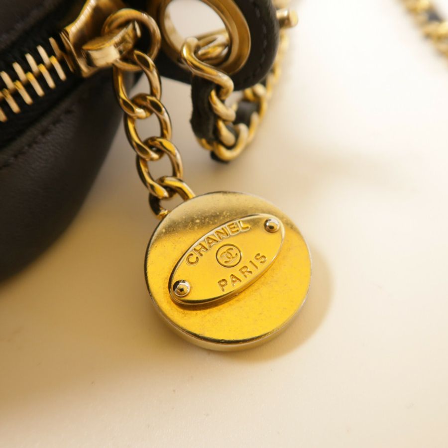 CHANEL 羊皮皮革Camera Bag金扣鏈帶肩背袋-7