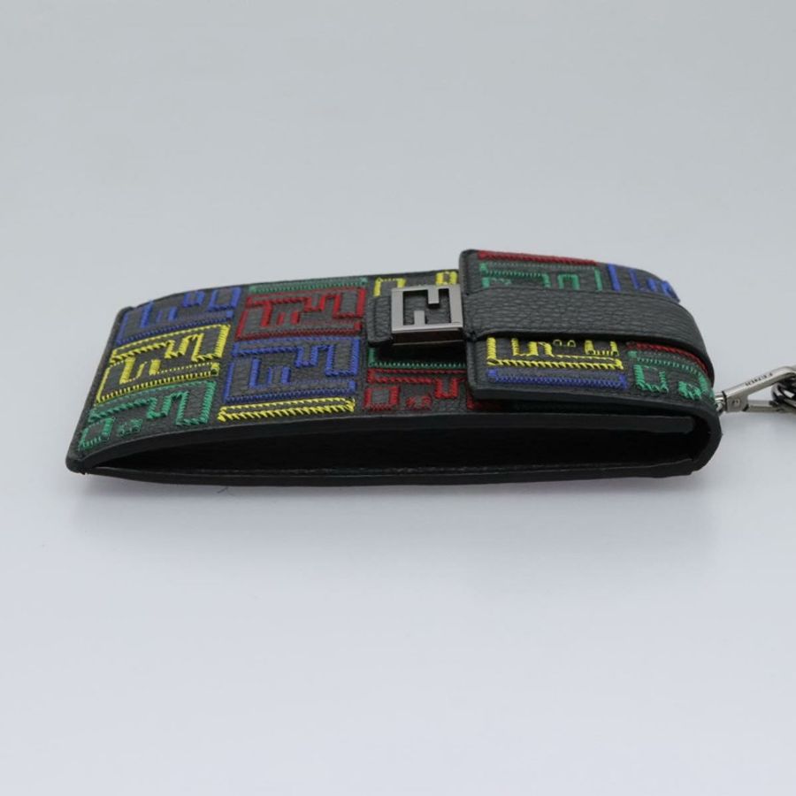 【日本直送】FENDI Zucca 帆布智慧型手機袋黑色正品 110673V-3