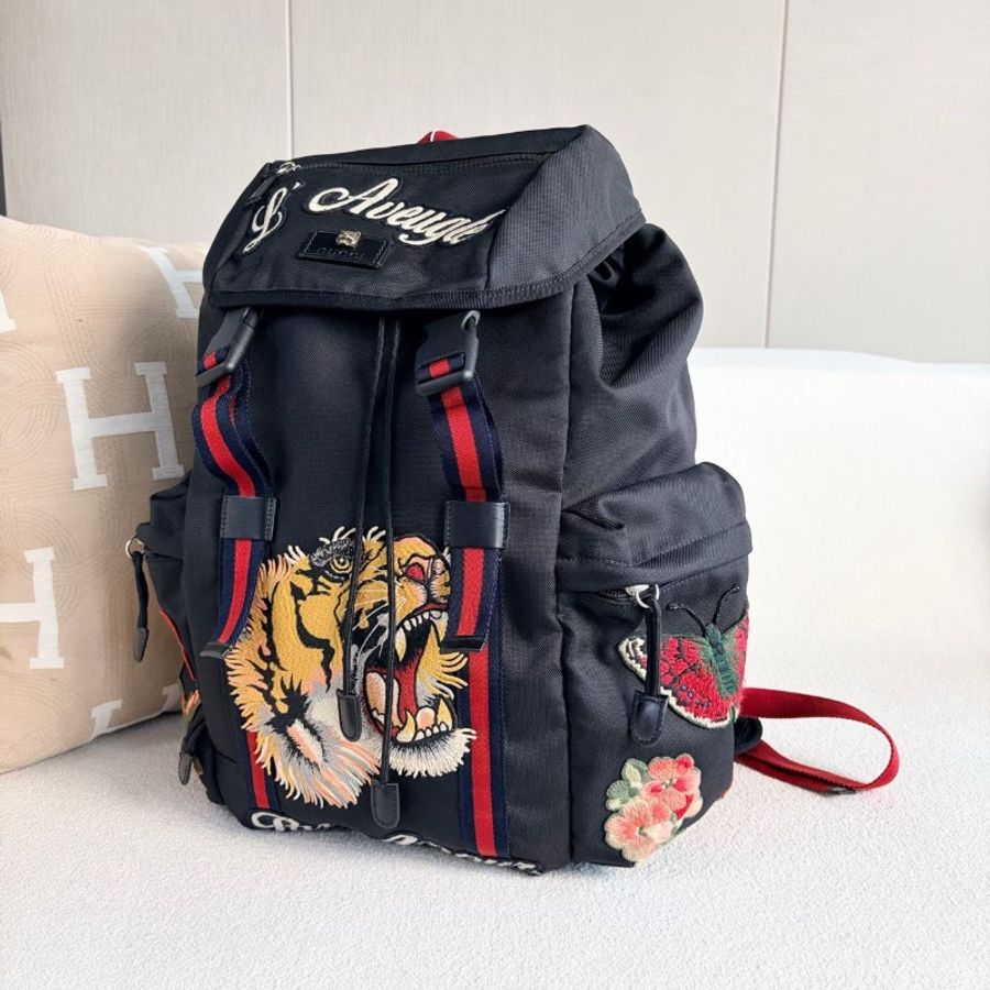 Gucci刺繡虎頭後背包 黑色 98新配件塵袋32*45*14-3
