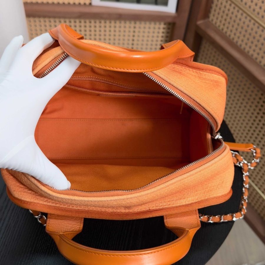 CHANEL橙色銀扣手提肩背保齡球 沙灘包27*17*12 98新配件塵袋-2