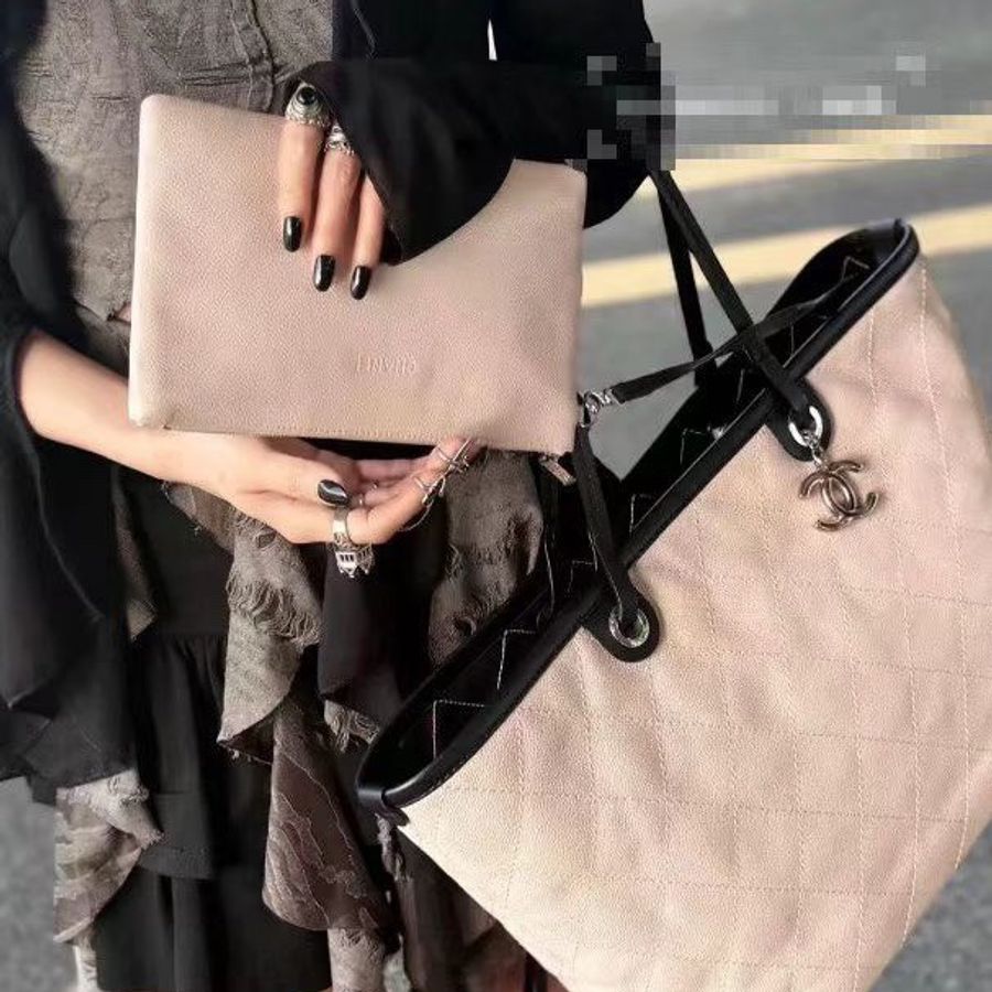 CHANEL 大象灰 魚子醬牛皮39*16*30 99新配件子袋塵袋-1