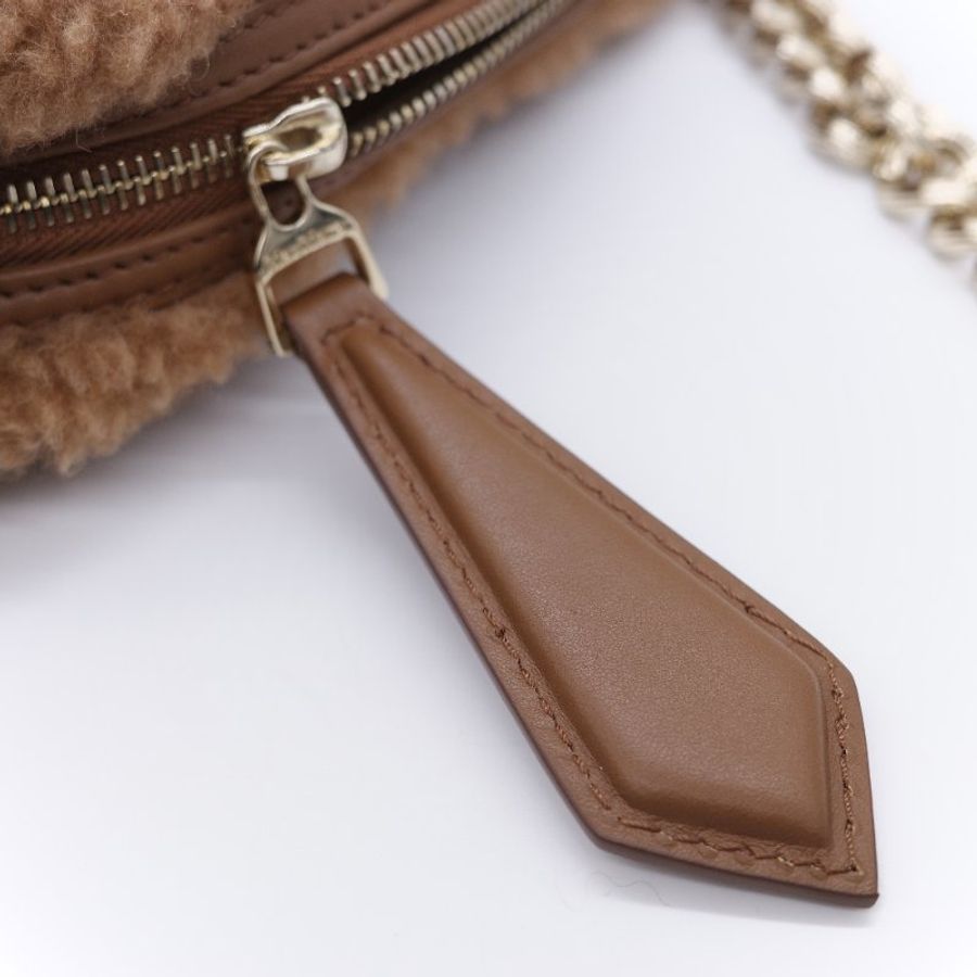 Max Mara 麥絲瑪拉 Teddy 經典駱駝色 駝毛 真絲混紡泰迪熊刷毛 M 字刺繡相機包-22