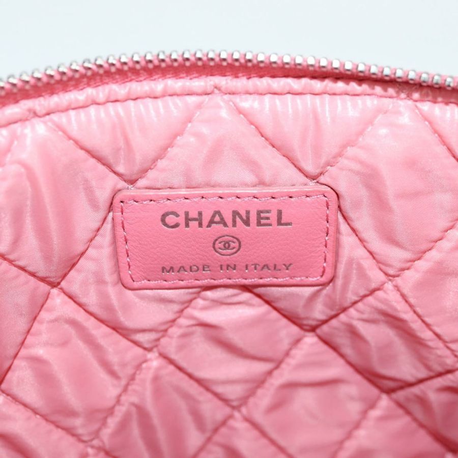 【日本直送】香奈兒 (CHANEL) 絎縫手拿包，羊皮材質，粉紅色，銀色雙C標誌，正品編號 115255V-17