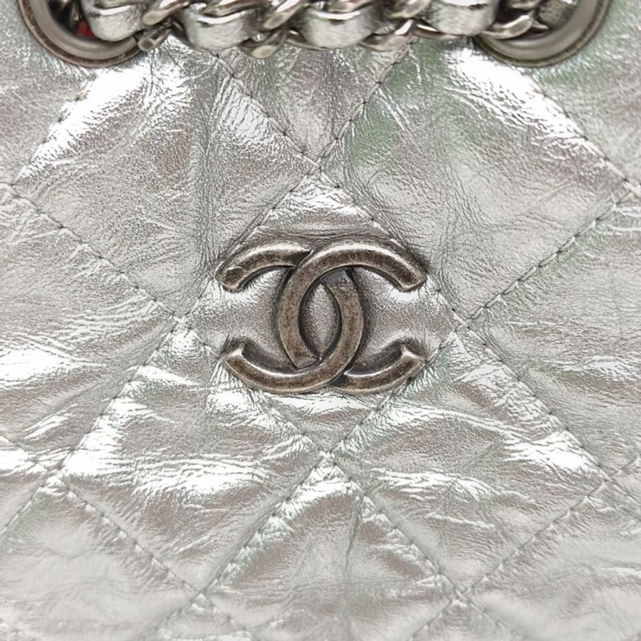CHANEL GABRIELLE流浪雙肩包小號銀色牛皮24開金銀扣肩背包-4
