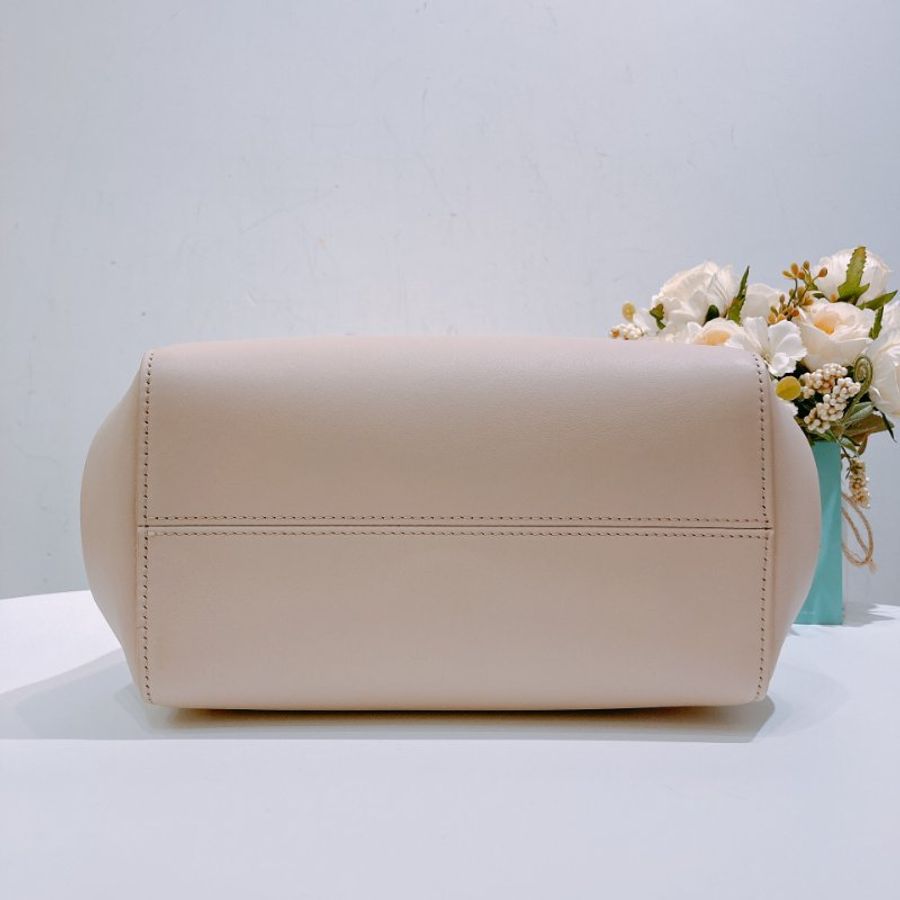 TW4763 Chloe 寇兒 手提肩背包 米色 Joyce Mini Frame Bag Cement Beige-4