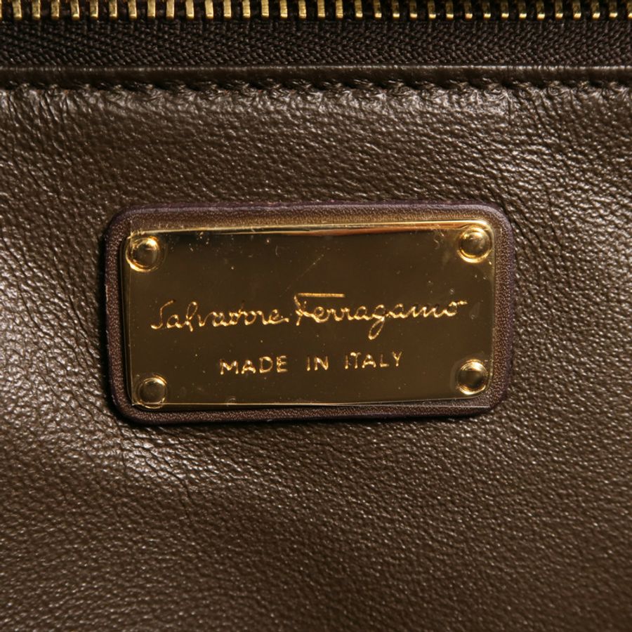 Salvatore Ferragamo 牛皮皮革Gancini Bag金扣手挽袋-5