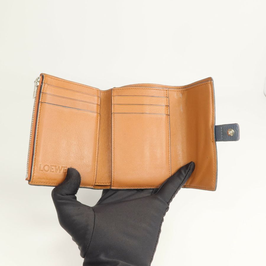 LOEWE 牛皮皮革Wallet銀扣錢包-6