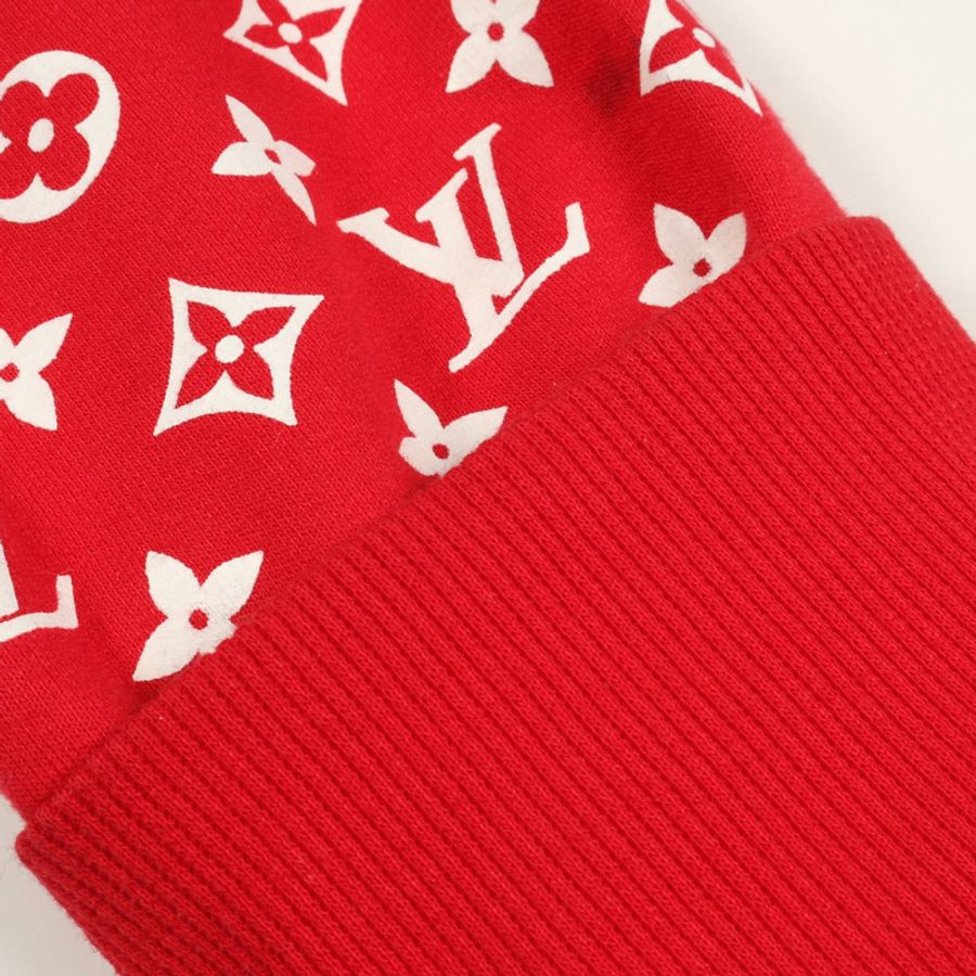 LOUIS VUITTON × Supreme 聯名款連帽衫,飾有 Box Logo,純棉材質,紅白配色,S 碼,二手,男女通用。 LV-8