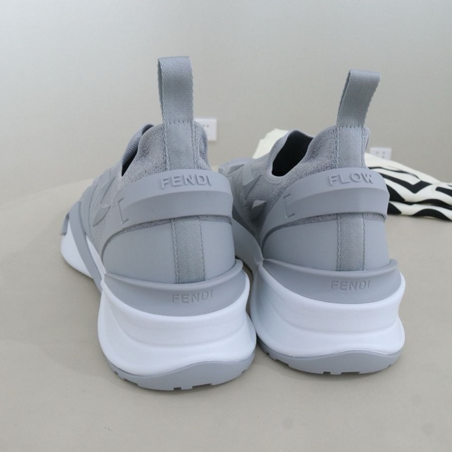 閒置新 未使用 Fendi Flow 男鞋,10碼/44碼,配件防塵袋-1