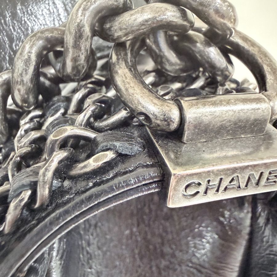 Chanel✨黑色銀釦 油蠟皮 鏈條滾邊 leboy25-33