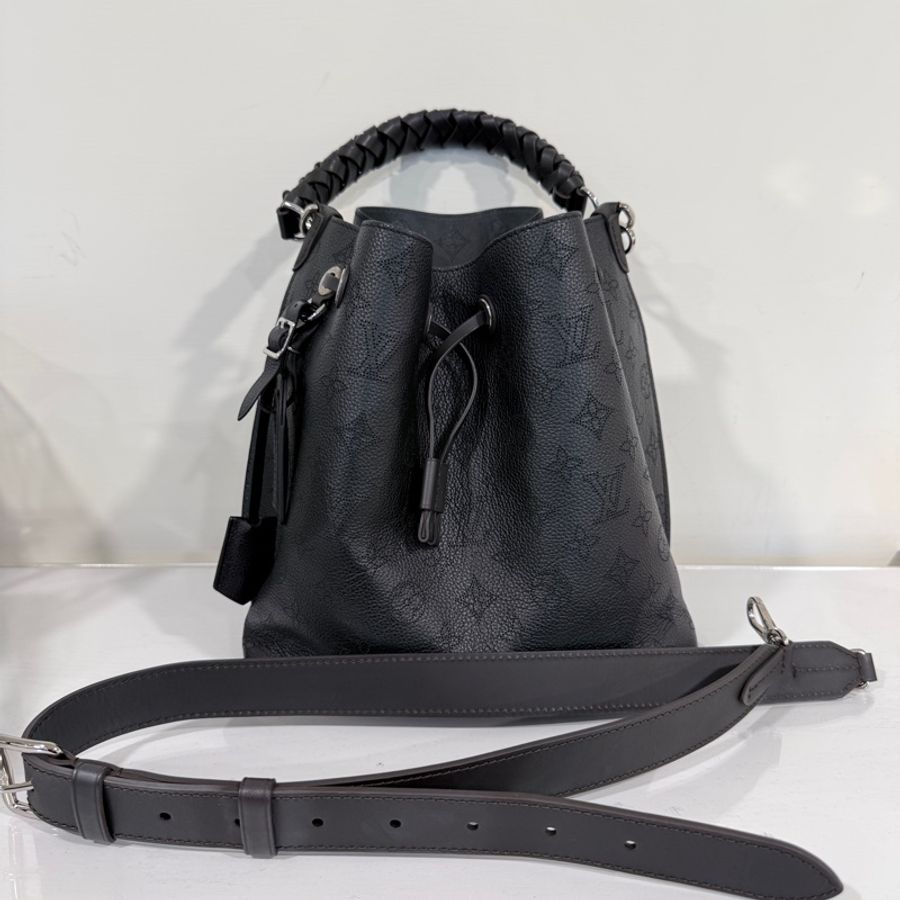 Louis Vuitton✨Lv muria Bella鏤空全皮月光女神水桶包-0
