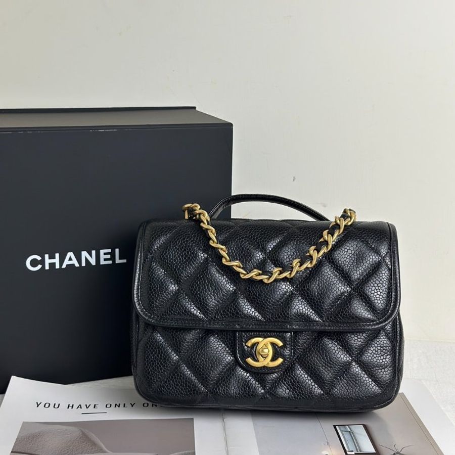 CHANEL 25A粒面牛皮後背包 - 黑金-0