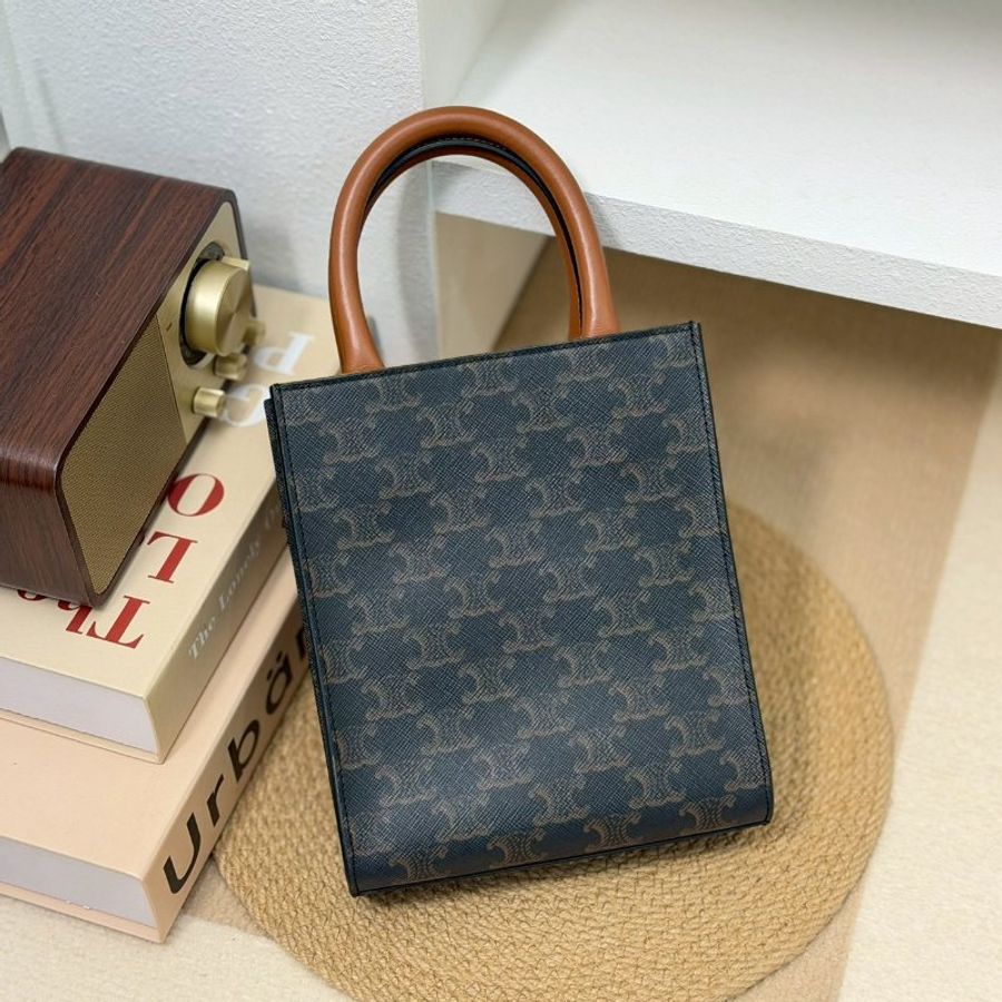 🏷️Celine 瑟琳.Mini Cabas 琴譜包 新款-1