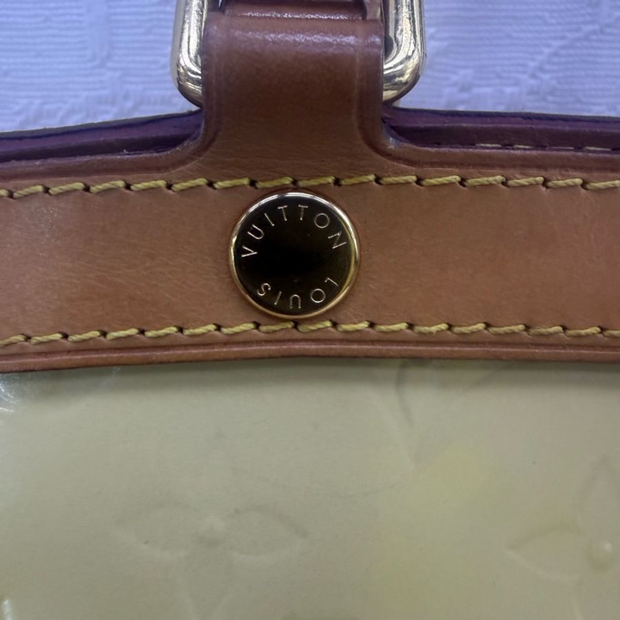 Louis Vuitton Brea Handbag-3