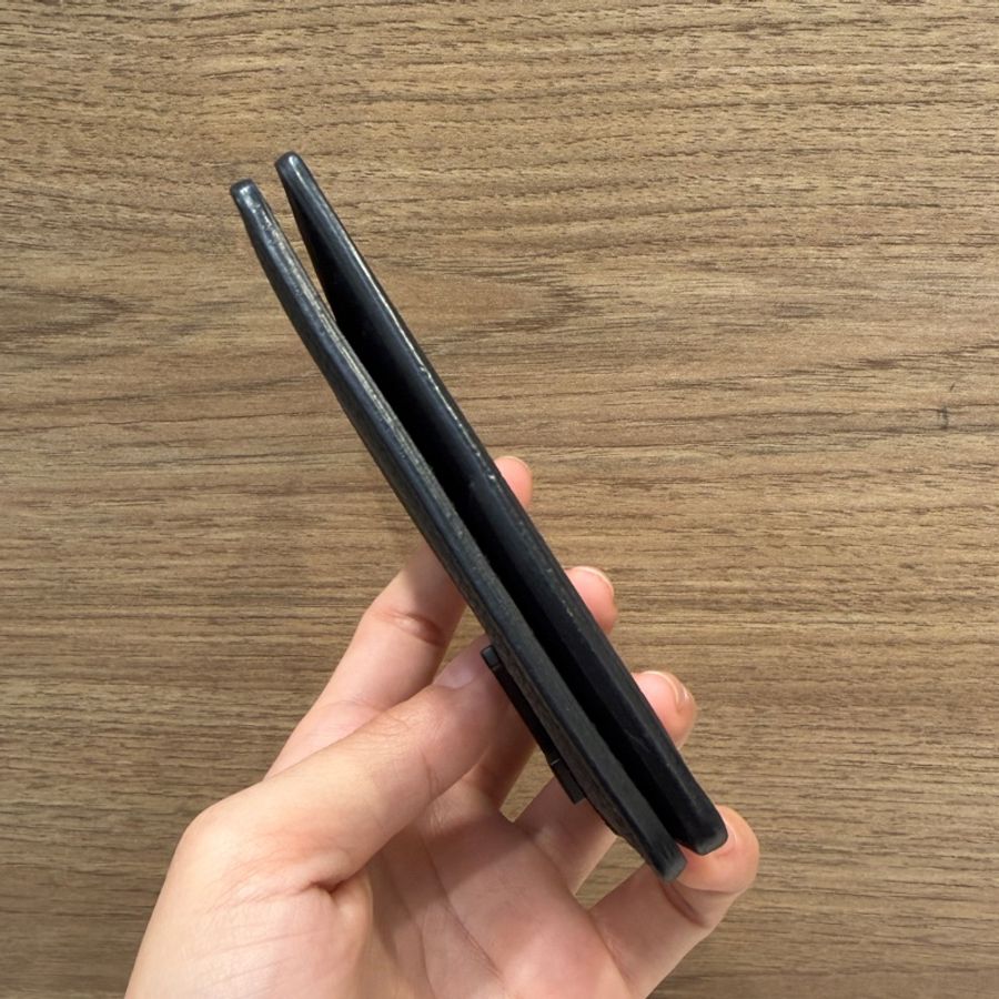 LV 黑色牛皮對開5卡萬用錢包M25951-11