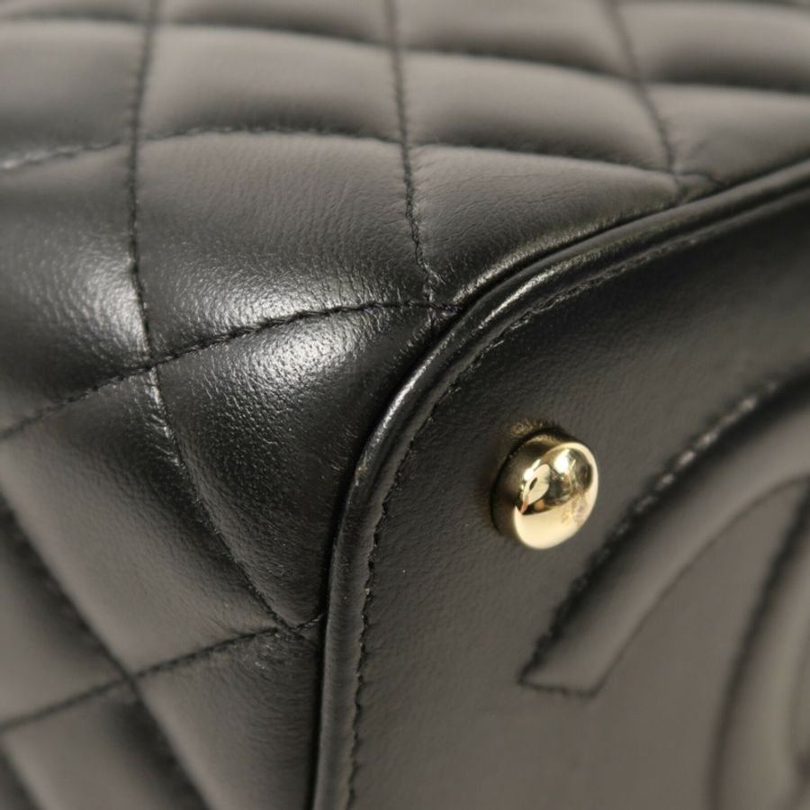 CHANEL 羊皮皮革Vanity Case金扣鏈帶手挽肩背兩用袋-11