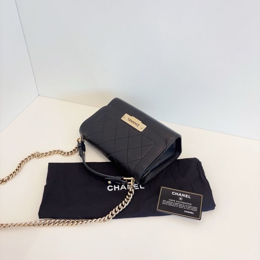✨Chanel 黑金 flap handle 郵差盒子包 小號-6