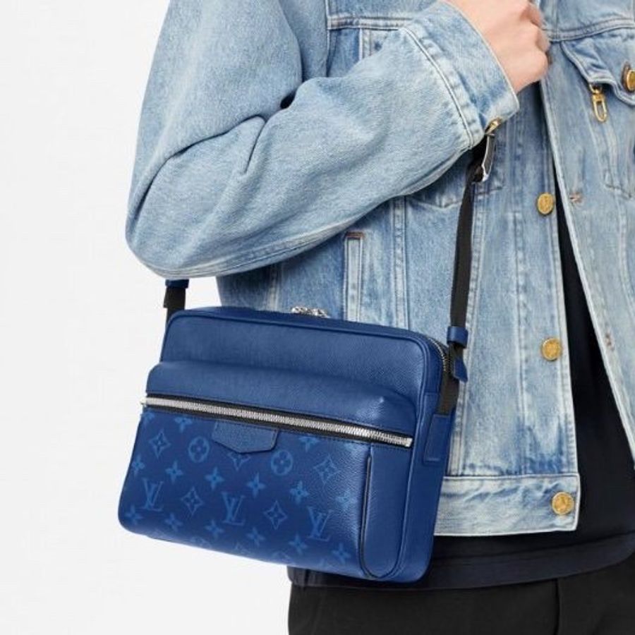 LV M30242 outdoor Monogram藍色老花拼皮郵差 斜背包-6
