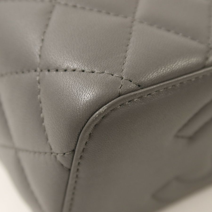 CHANEL 羊皮皮革Vanity Case金扣鏈帶手挽肩背兩用袋-10