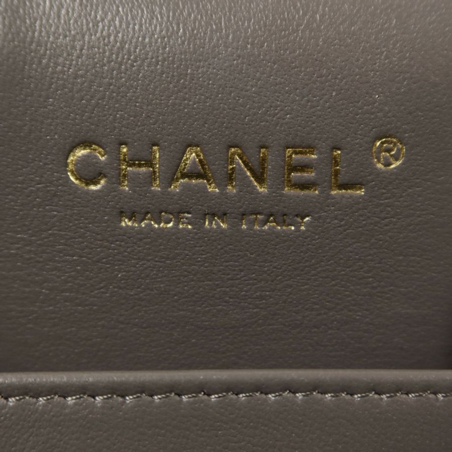 CHANEL 羊皮皮革Vanity Case金扣鏈帶手挽肩背兩用袋-6