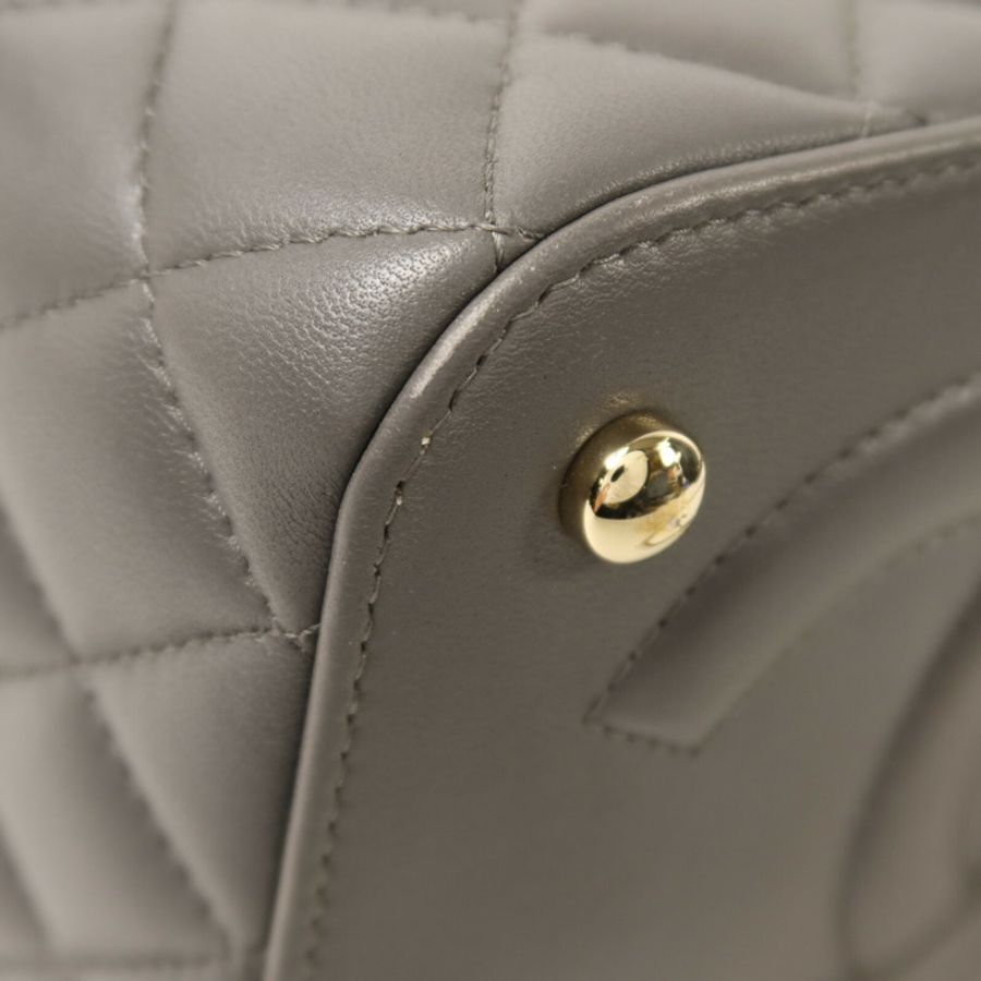CHANEL 羊皮皮革Vanity Case金扣鏈帶手挽肩背兩用袋-11