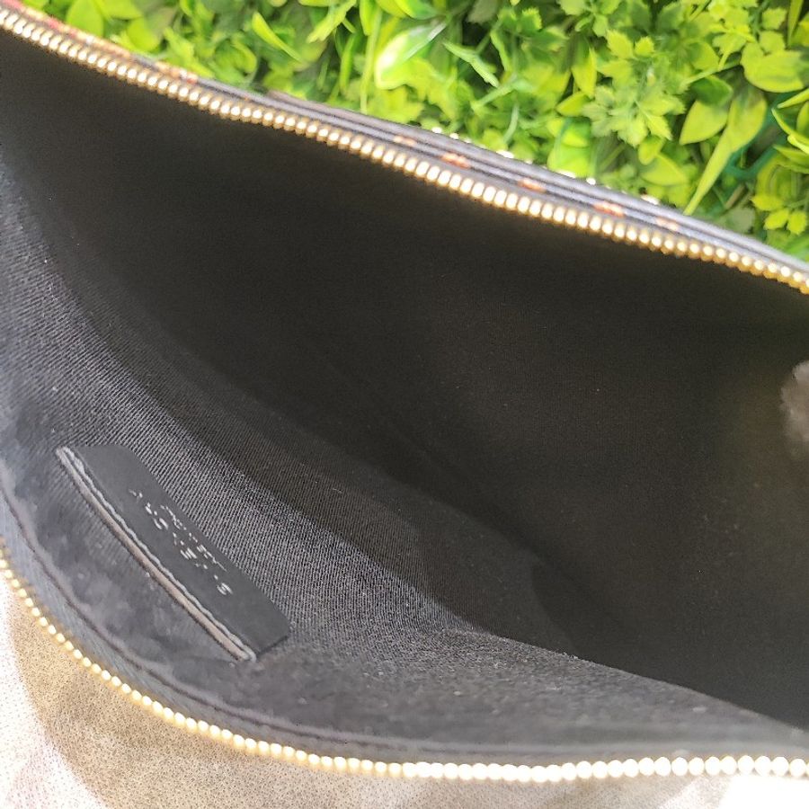 Givenchy Antigona Clutch-11