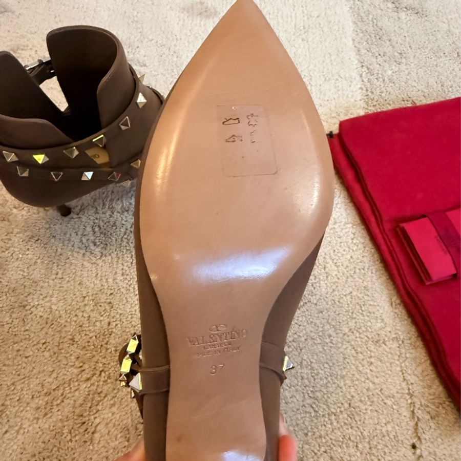 Valentino 經典卯釘短靴 37號 全新品-10