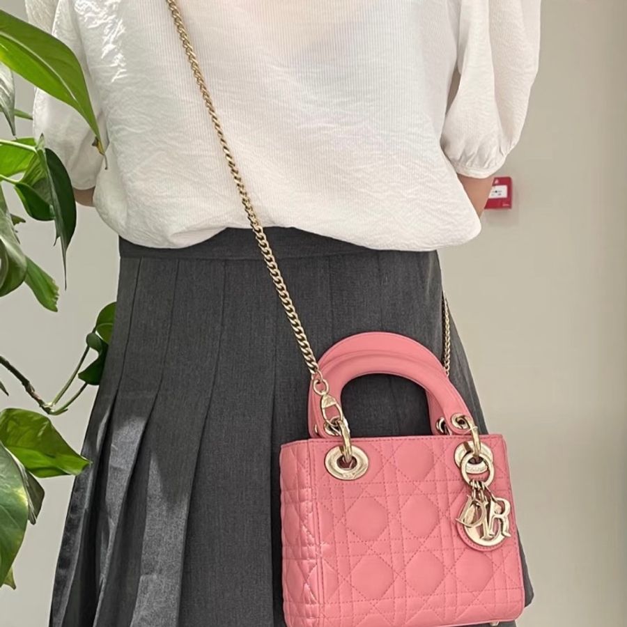 超美❤️ Dior #lady #乾燥玫瑰粉 #戴妃包 #三格-2