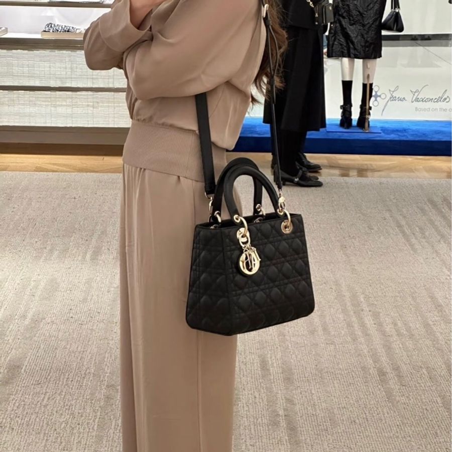 「JL精品代購」98新 Dior lady dior五格戴妃 海軍藍(接近黑)銀-1