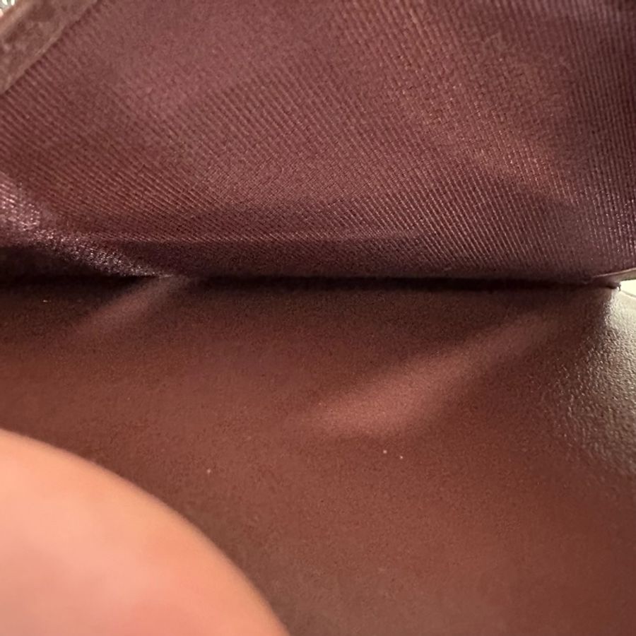 Chanel A82288 黑荔枝皮銀釦三折短夾-36