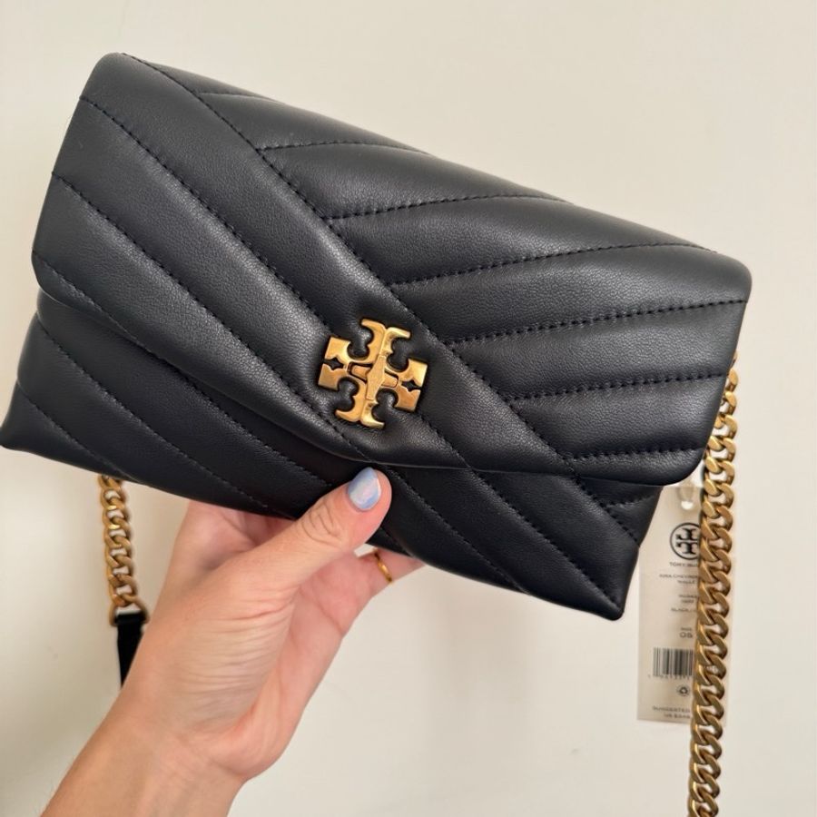TORY BURCH 轉釦斜紋皮革斜背包-9