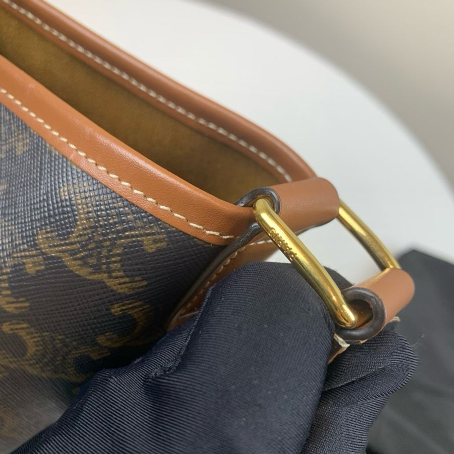 賽琳/Celine 中號標誌印花桶包 (18 x 13 x 22釐米)；61%塗層帆布，39%小牛皮；100%棉 配搭簡潔方便-6