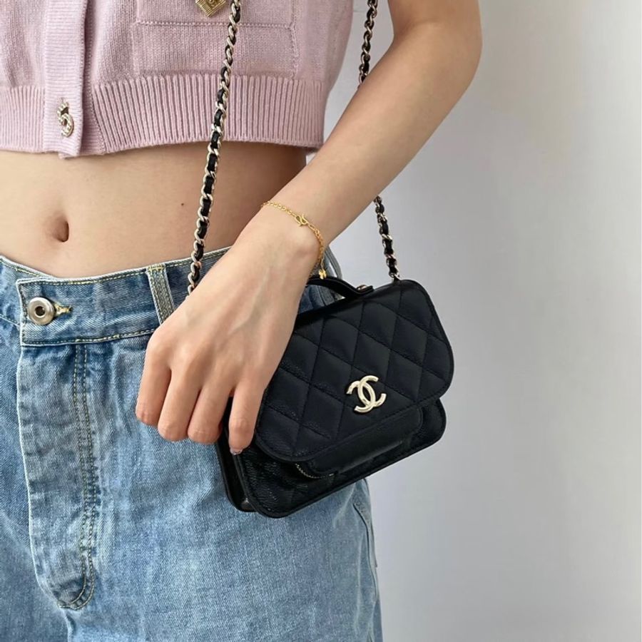 #98新 Chanel 22b mini郵差包 市場稀有!-0