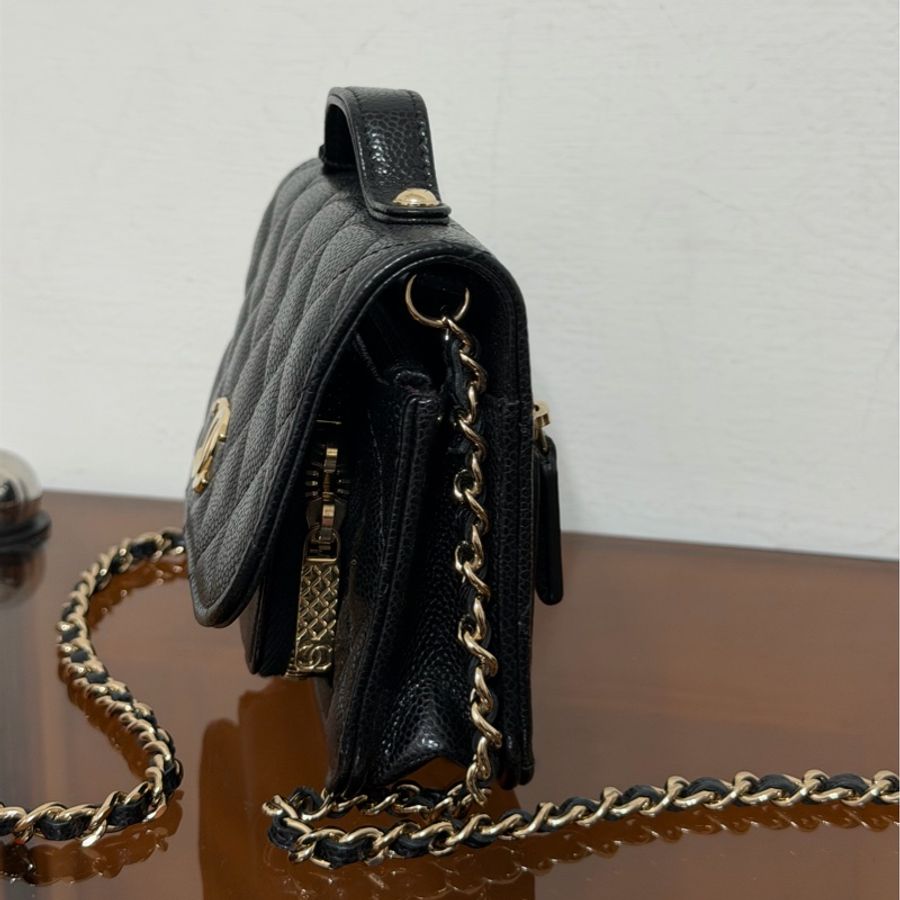 #98新 Chanel 22b mini郵差包 市場稀有!-6