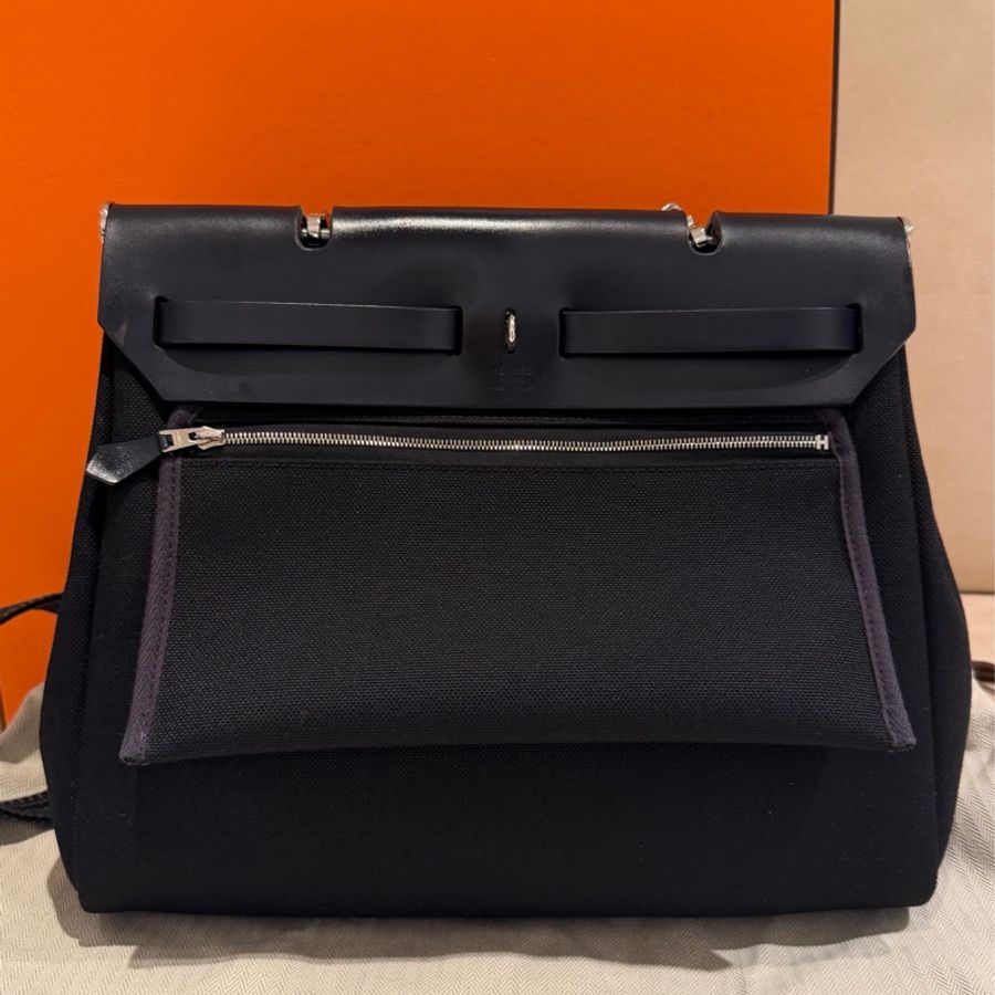 Hermes herbag 31 黑帆布深藍-8