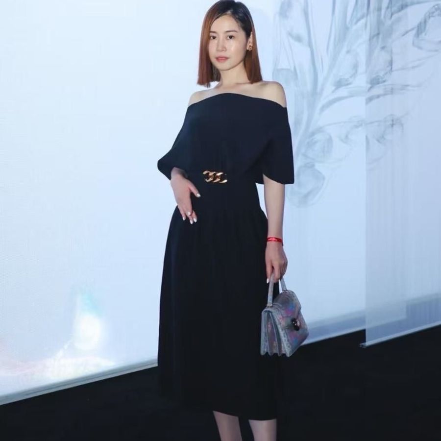 BVLGARI 新款serpenti forever系列琺瑯扣金屬多彩水蛇皮鏈條風琴包18*16*7 9新配件塵袋鏡子保卡雨衣-0