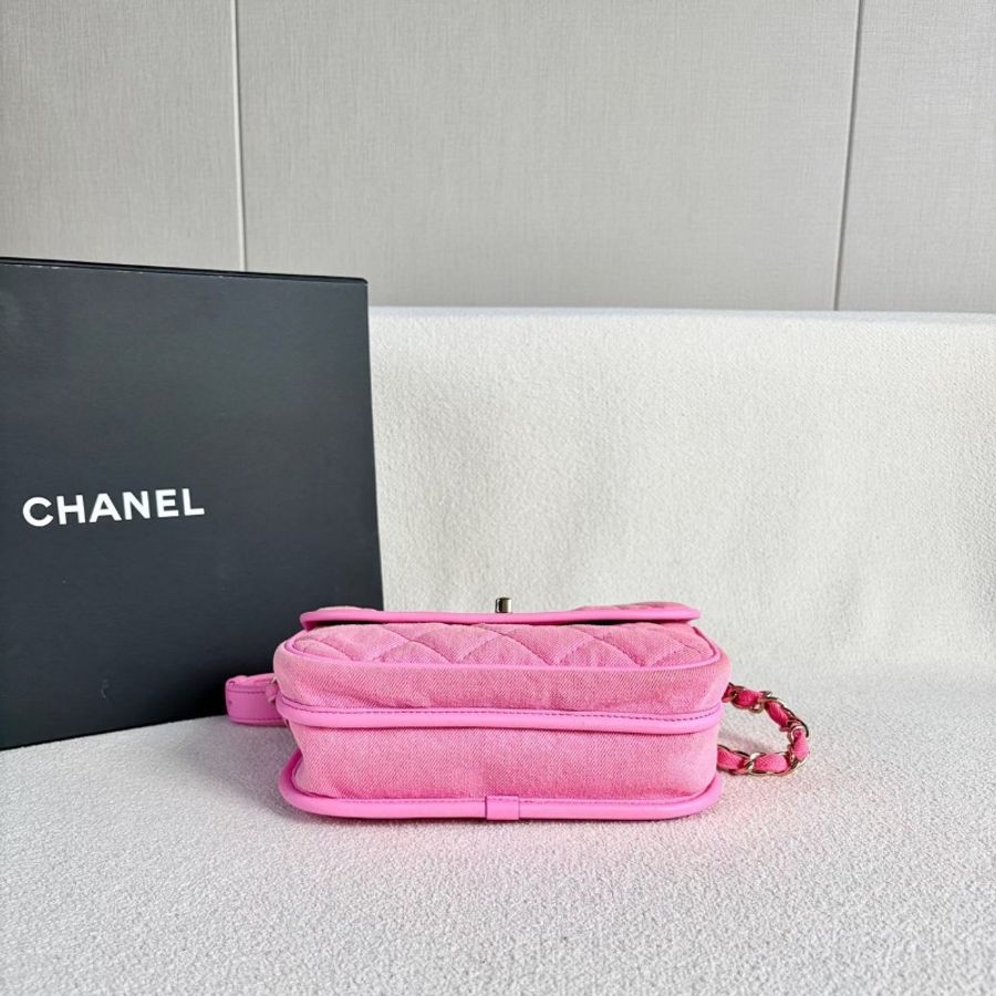 Chanel牛仔郵差包螢光粉色 金扣 22*18*7 98新保卡 塵袋 說明書 購證盒子-4