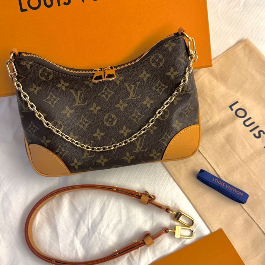 「全新現貨」LV Boulogne PM牛角包 型號:M45832 尺寸:26 x 16 x 9.5-0