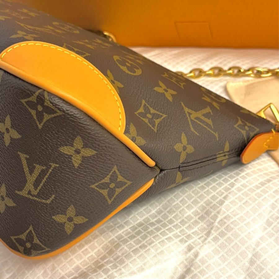 「全新現貨」LV Boulogne PM牛角包 型號:M45832 尺寸:26 x 16 x 9.5-4