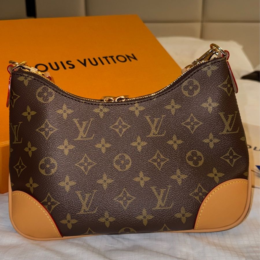 「全新現貨」LV Boulogne PM牛角包 型號:M45832 尺寸:26 x 16 x 9.5-6